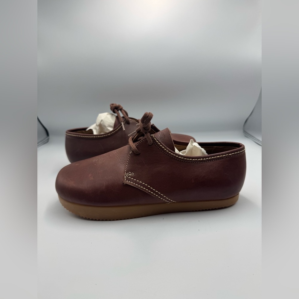 Roots Canada leather lace-up shoes women 7.5 medium rubber sole tan.